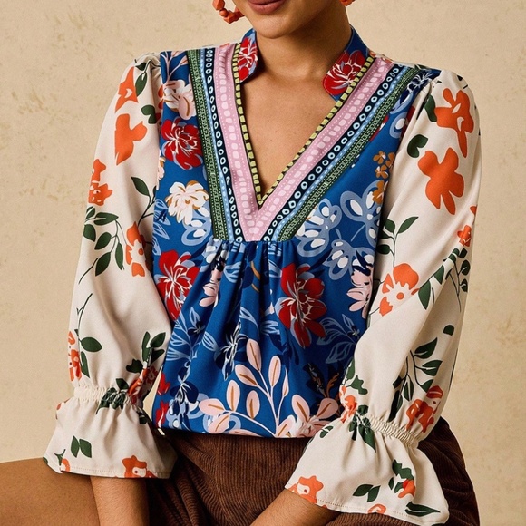 Plus Floral Print V neck 3/4 sleeve Blouse - Picture 1 of 6